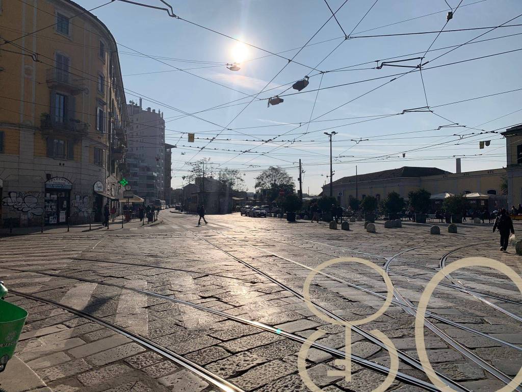 STANZA ARREDATA MM PORTA GENOVA