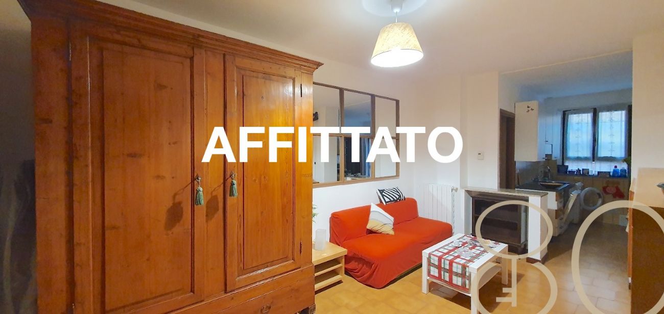 TRILOCALE CON TERRAZZO 