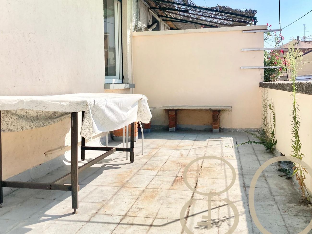 TRILOCALE CON TERRAZZO