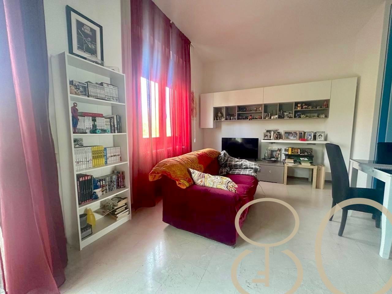 TRILOCALE DOPPIO BALCONE E POSTO AUTO