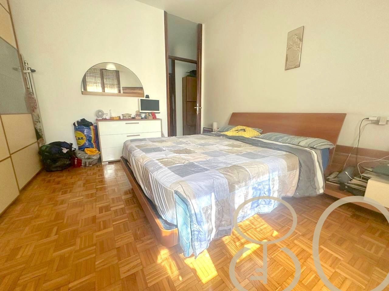 TRILOCALE DOPPIO BALCONE E POSTO AUTO