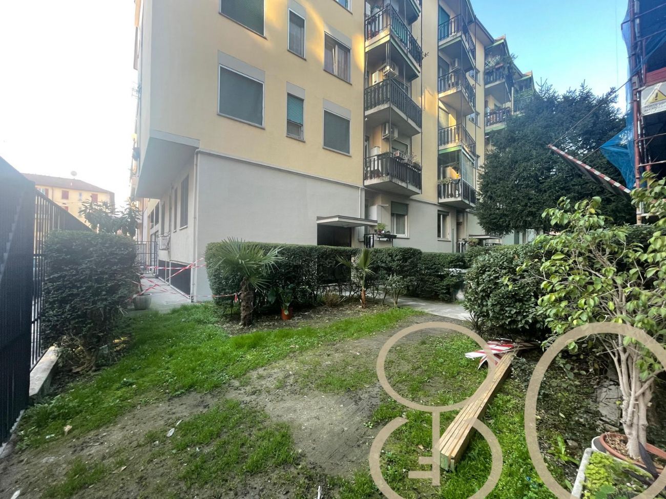 TRILOCALE IN VIA PRIVATA LIUTPRANDO