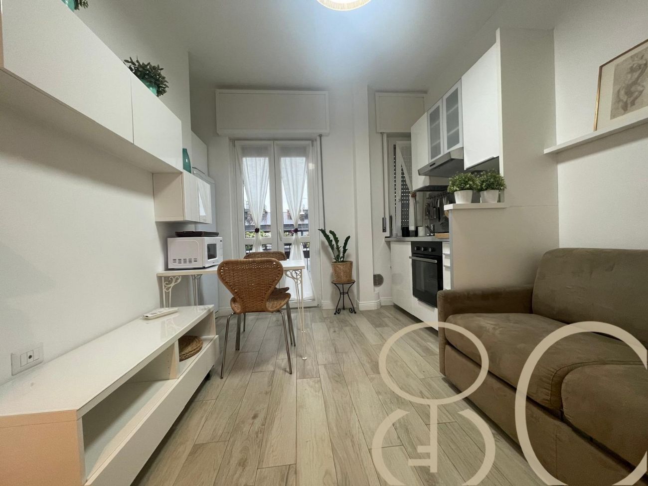 BILOCALE RISTRUTTURATO CON BALCONE