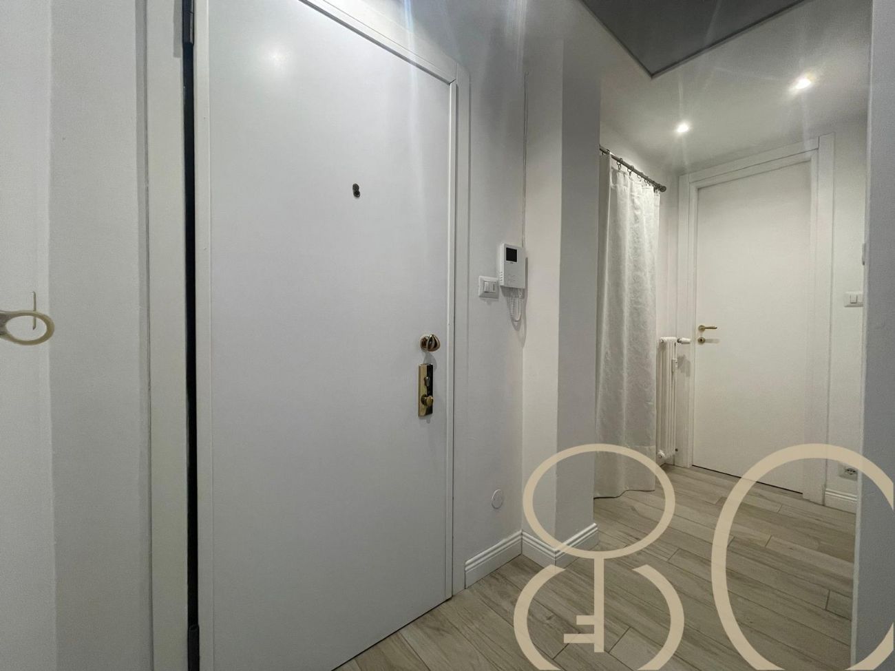 BILOCALE RISTRUTTURATO CON BALCONE