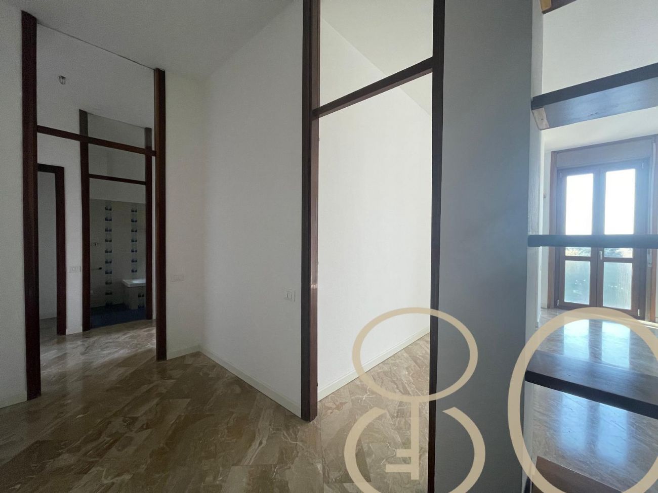 BILOCALE CON BALCONE