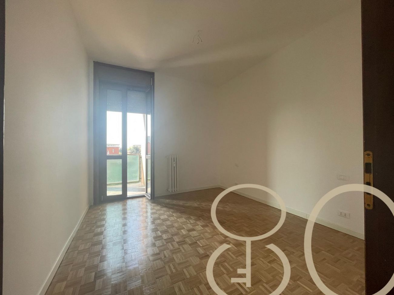 BILOCALE CON BALCONE