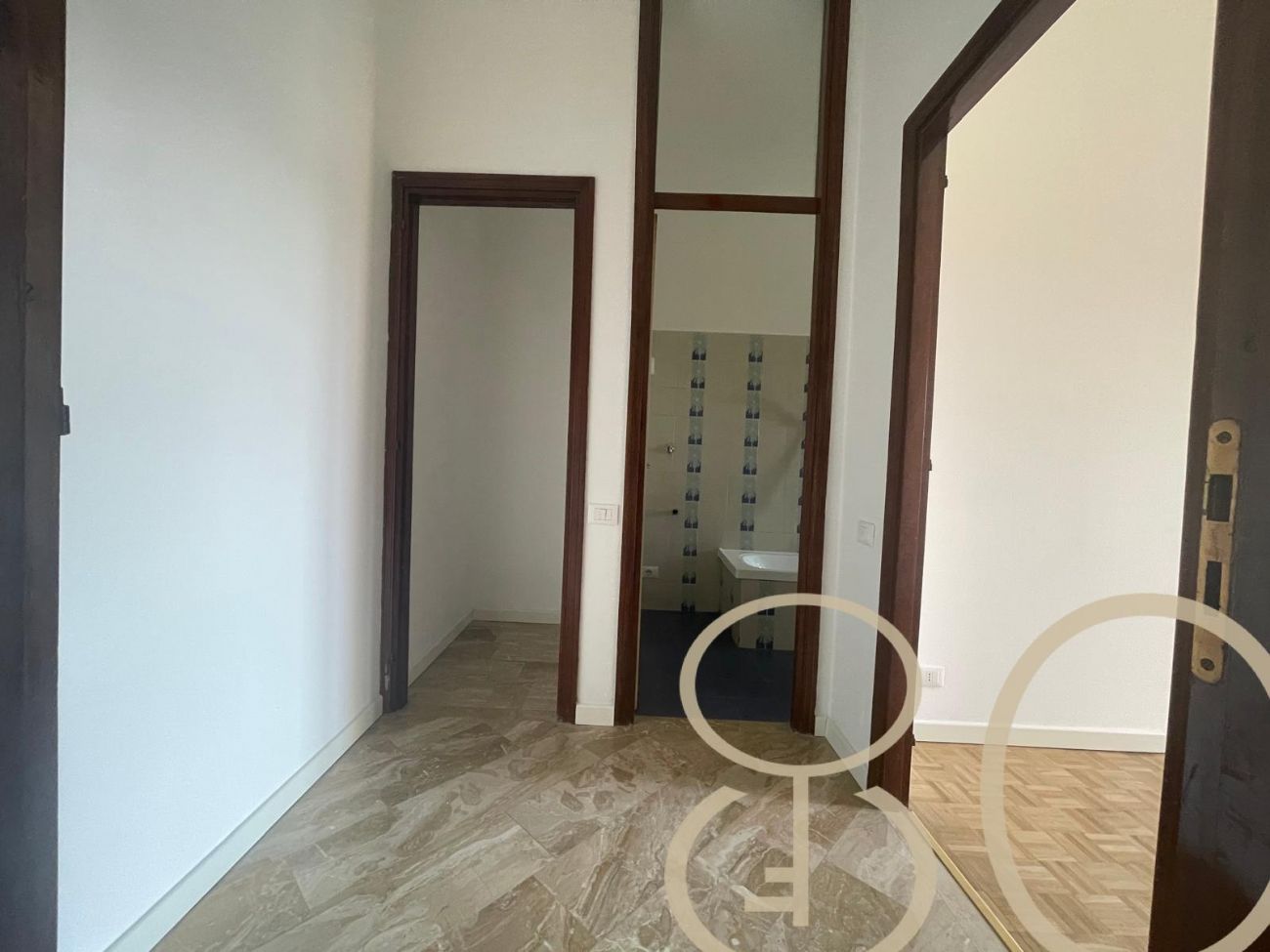 BILOCALE CON BALCONE