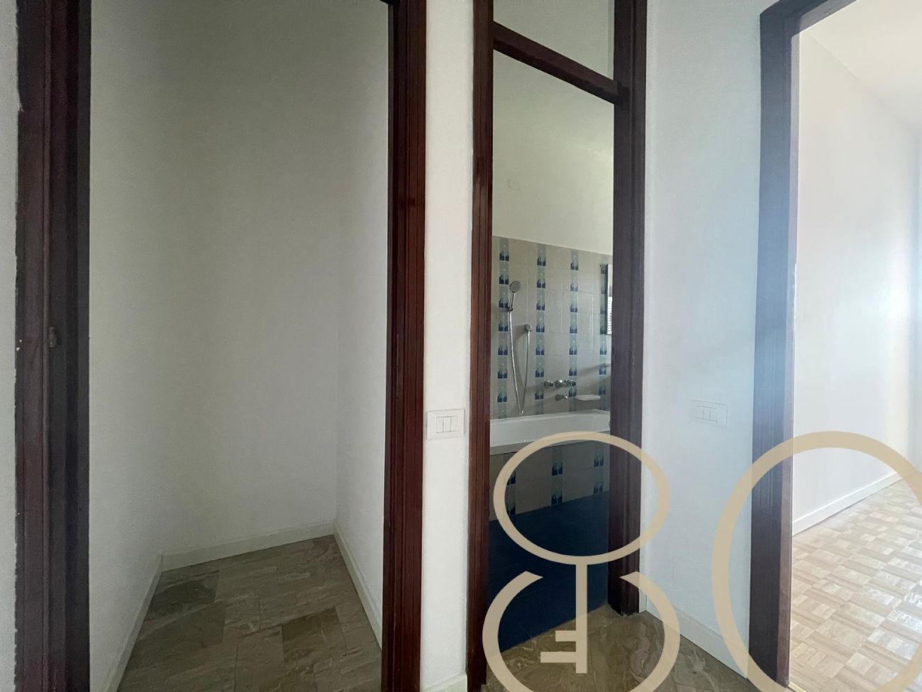 BILOCALE CON BALCONE