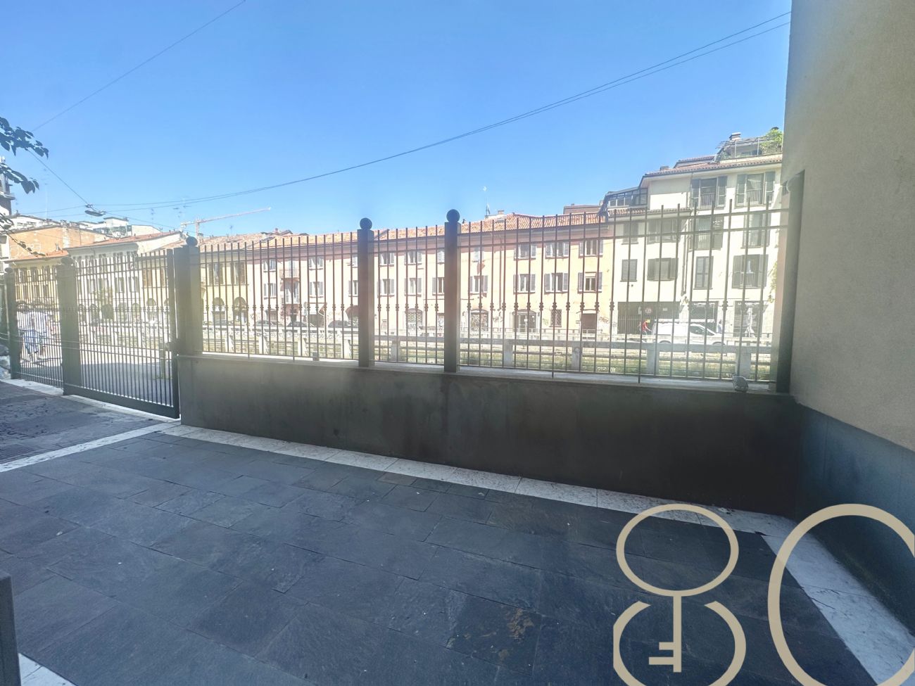 TRILOCALE CON TAVERNA