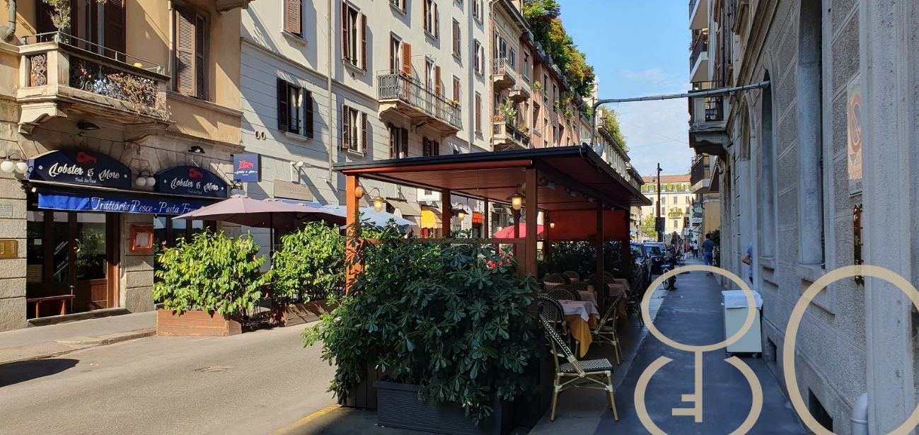 VENDESI ATTIVITA' PARRUCCHIERE DONNA-UOMO