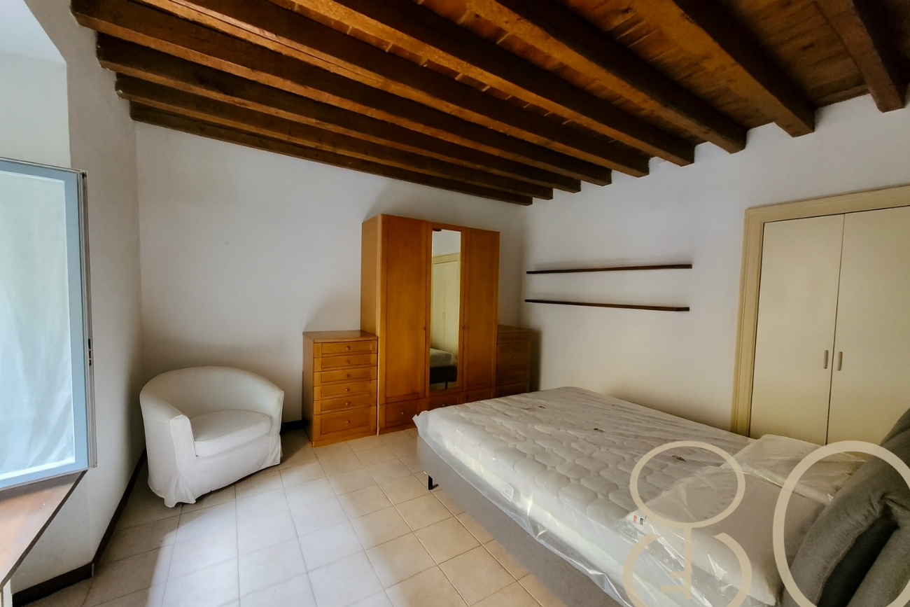 AMPIO BILOCALE CON POSSIBILITA' DI SECONDA CAMERA