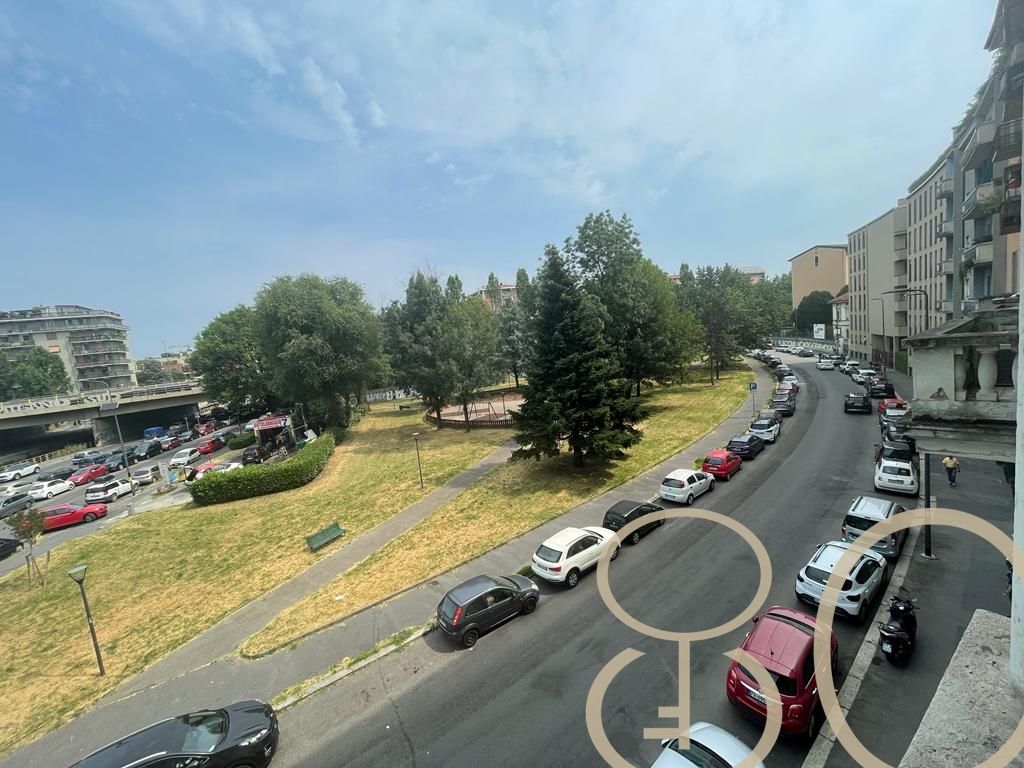 BILOCALE PIAZZALE CARRARA