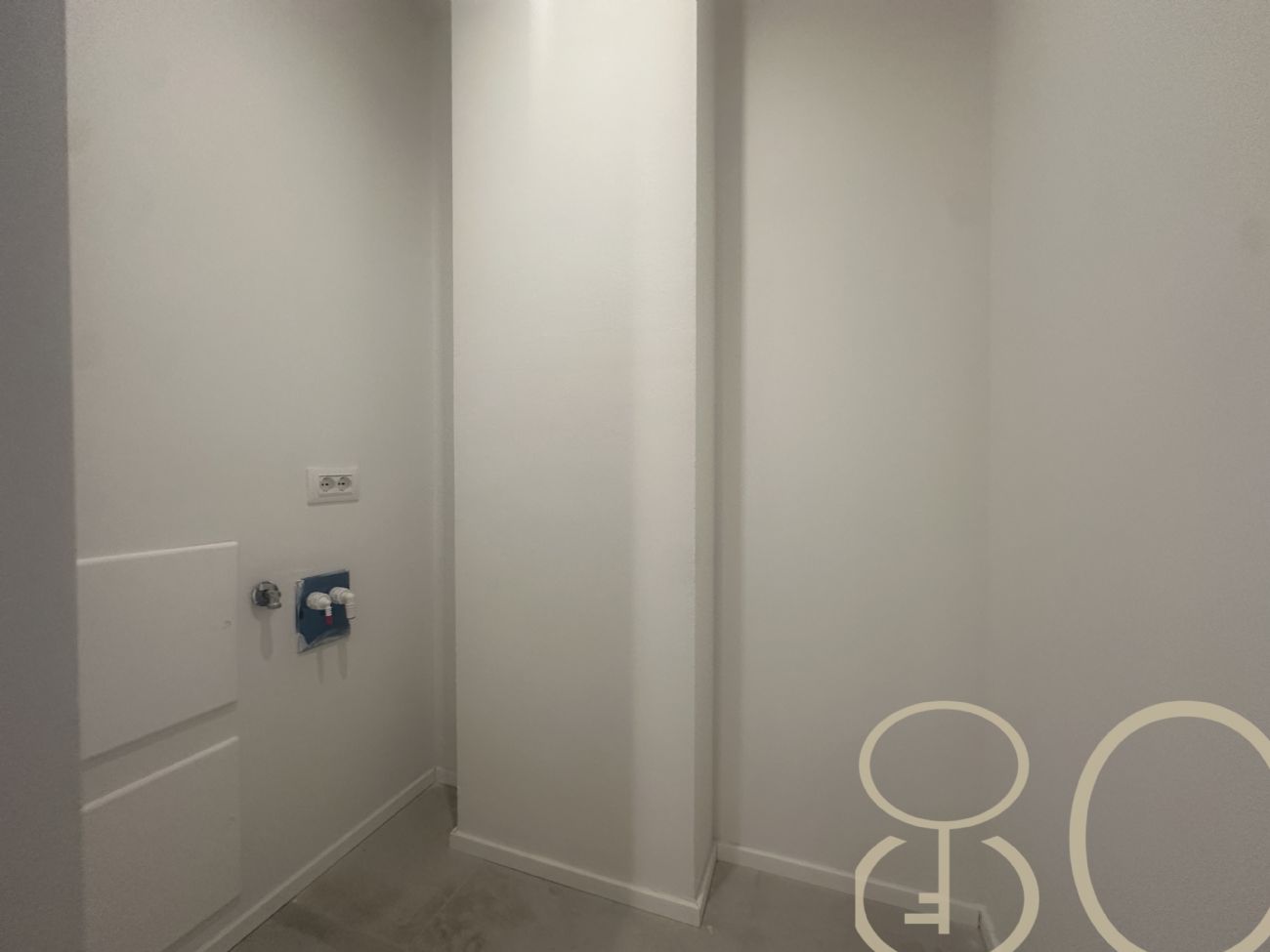 TRILOCALE CON TAVERNA