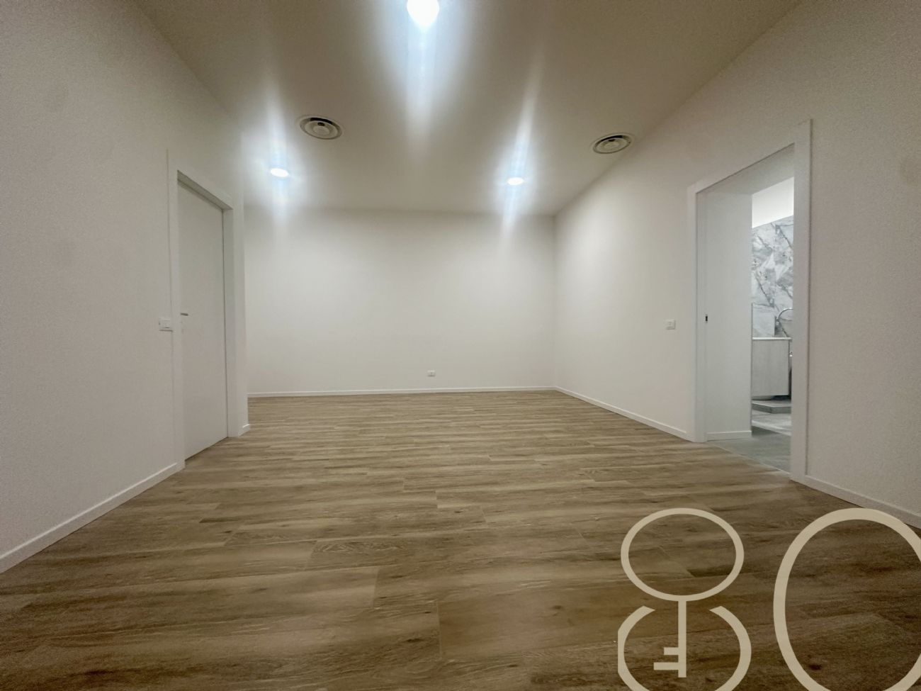 TRILOCALE CON TAVERNA