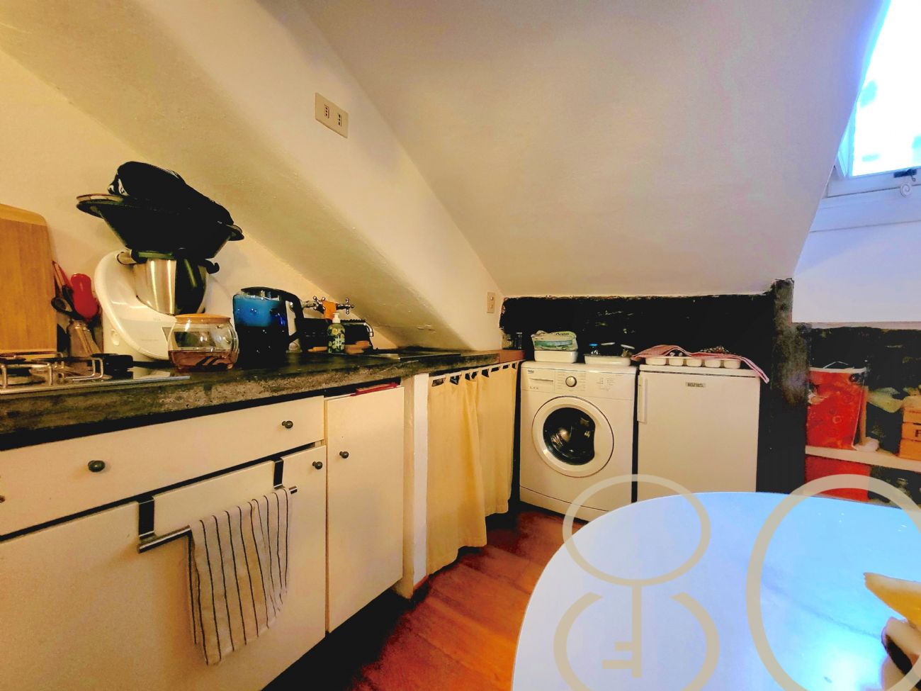 MANSARDA IN STABILE D'EPOCA