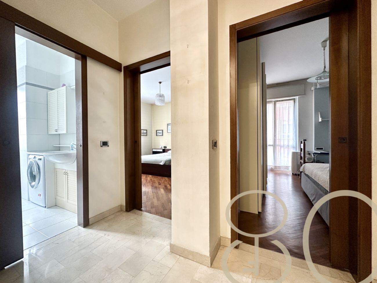 3 LOCALI VIA CALIFORNIA