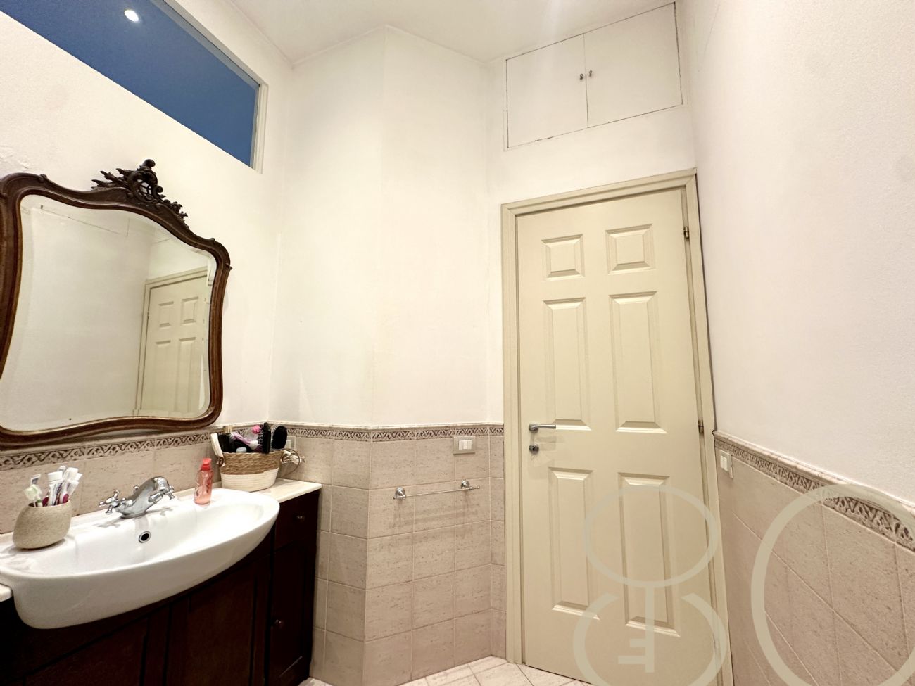 BILOCALE CORSO SAN GOTTARDO