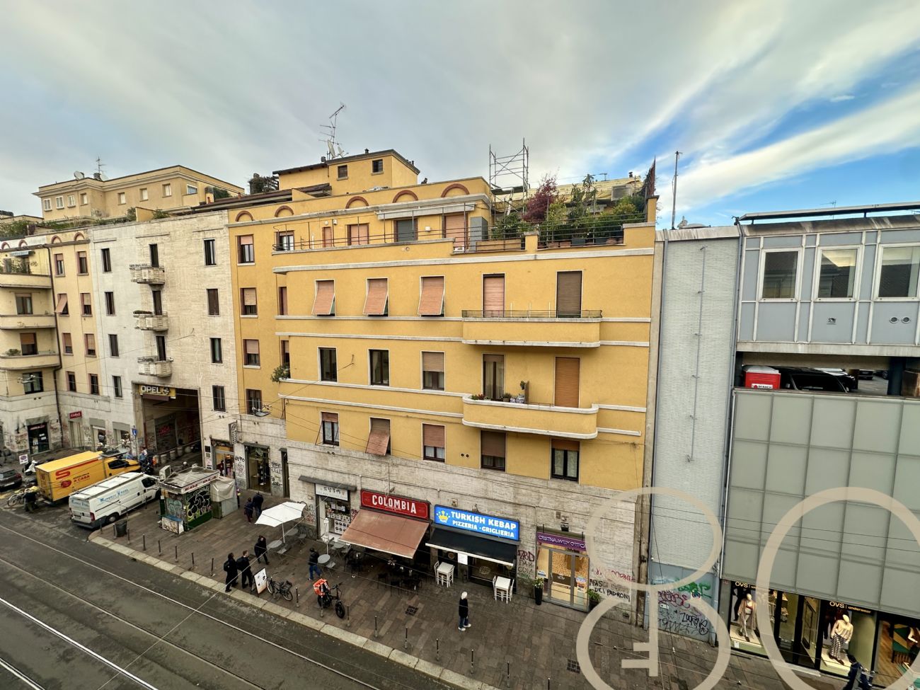 BILOCALE CORSO SAN GOTTARDO