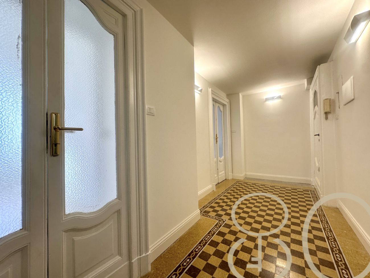 TRILOCALE RESTAURATO BOSCOVICH