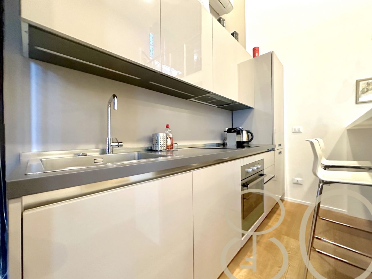 LOFT BOCCONI VIA CUSTODI