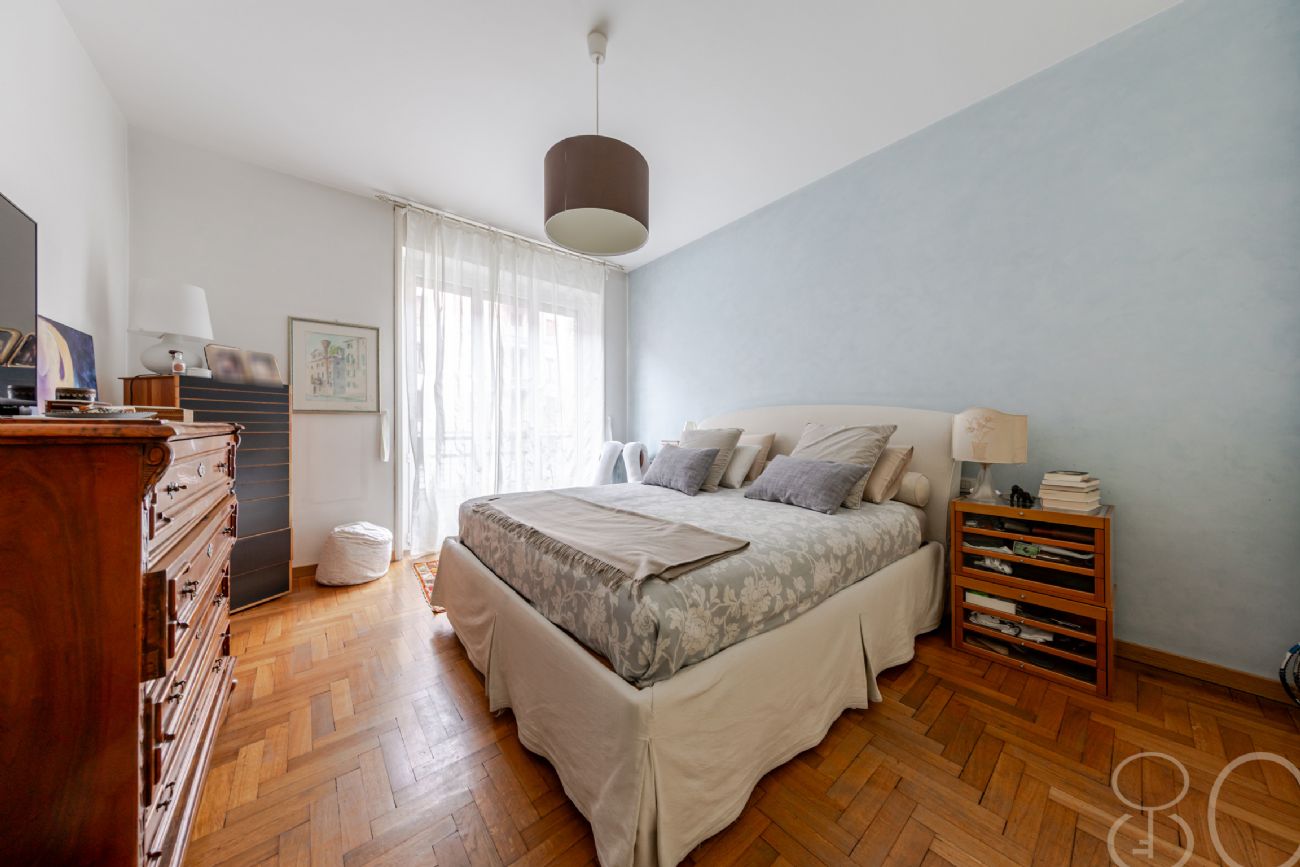 PLURILOCALE CON POSTO AUTO