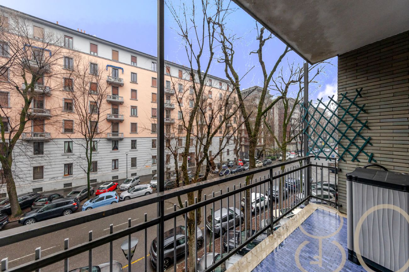 PLURILOCALE CON POSTO AUTO