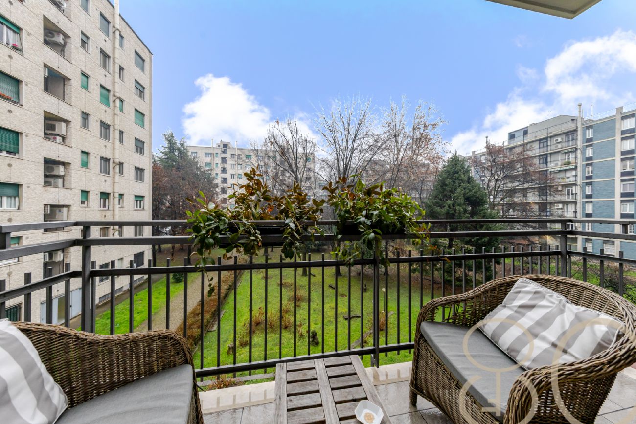 PLURILOCALE CON POSTO AUTO