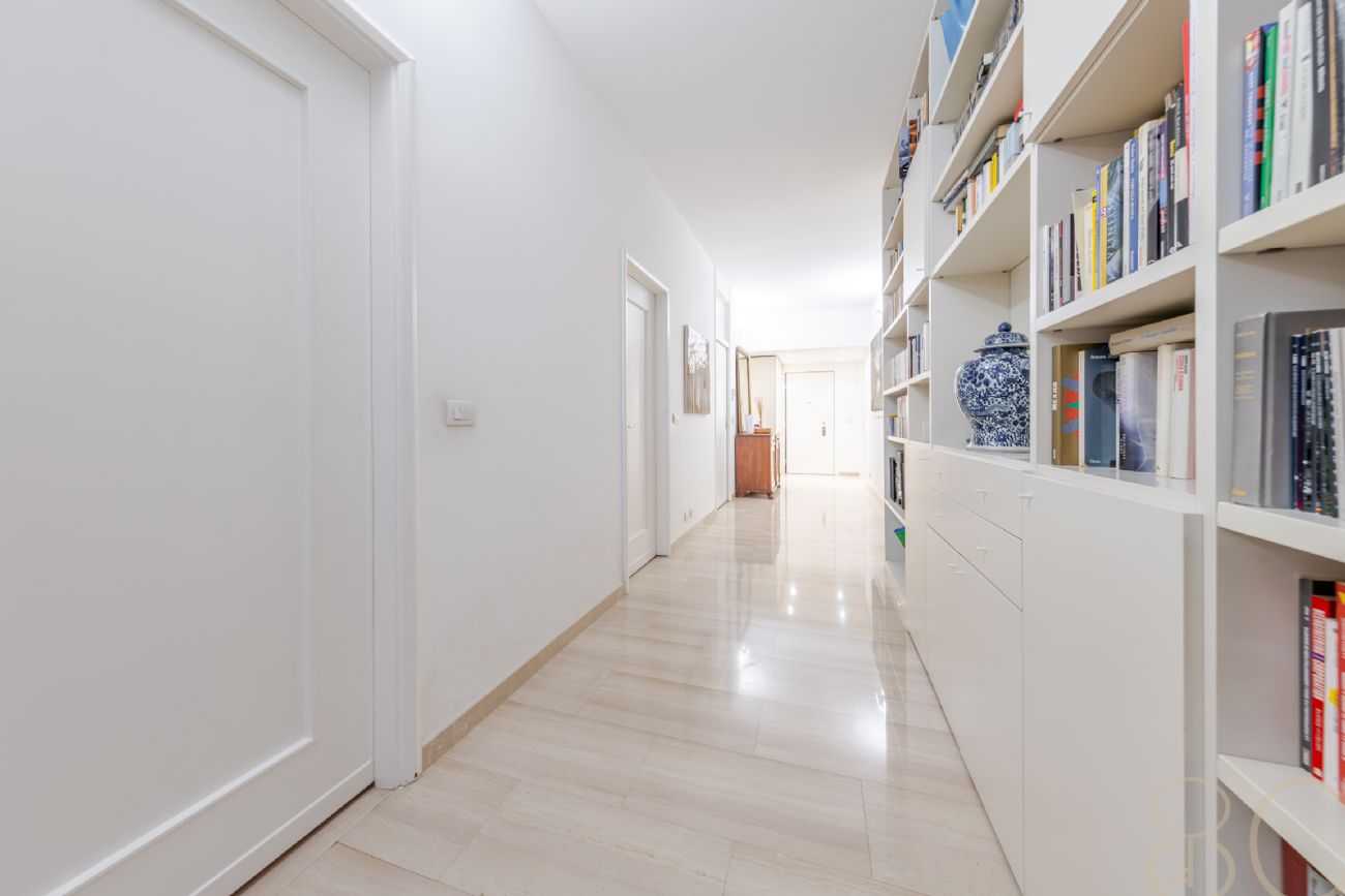 PLURILOCALE CON POSTO AUTO