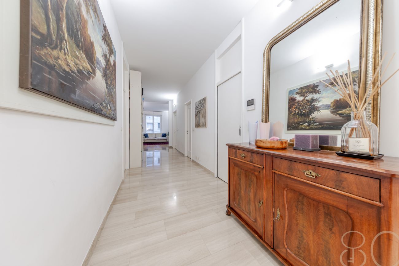 PLURILOCALE CON POSTO AUTO