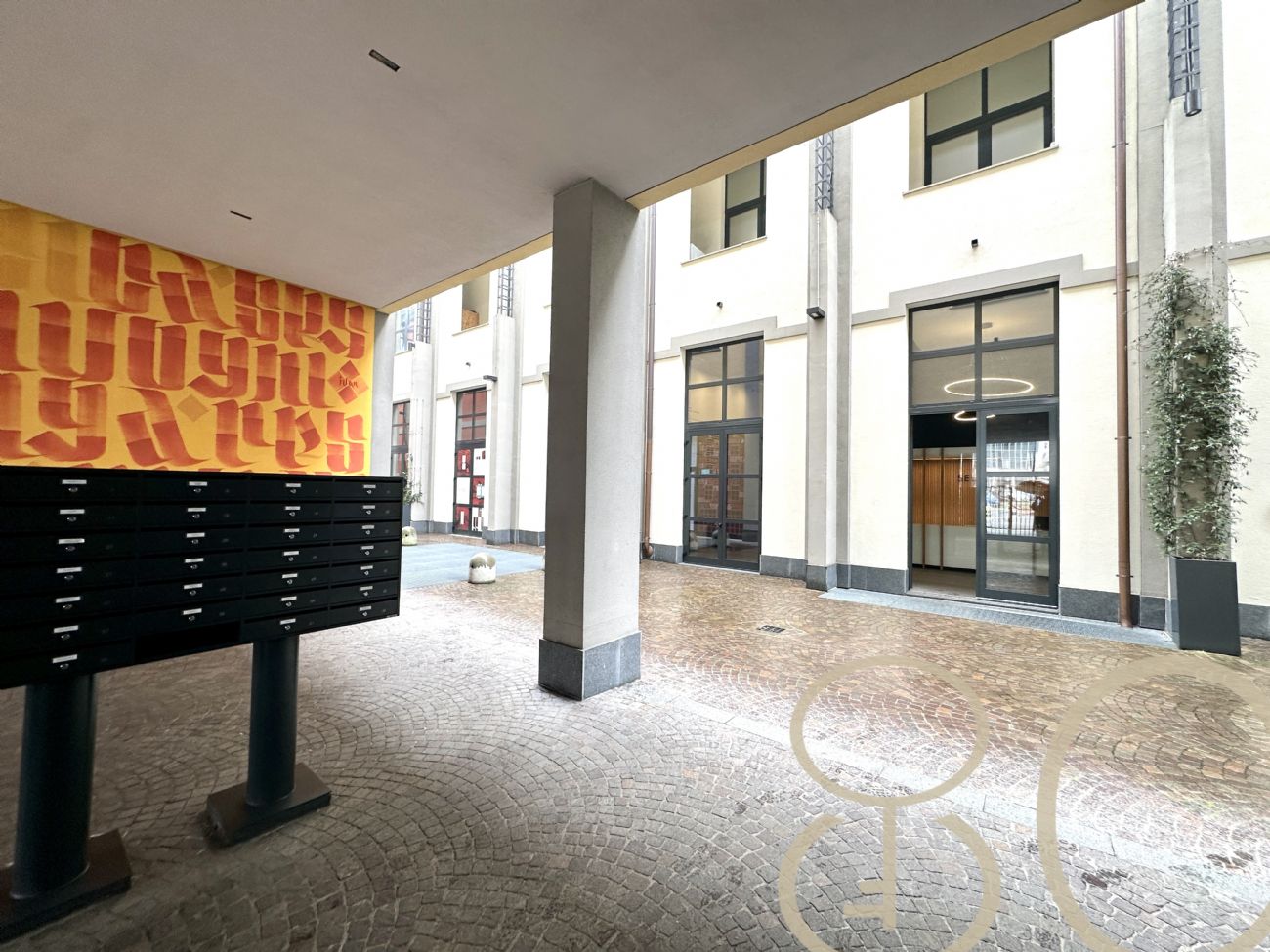 BILOCALE CON TERRAZZO