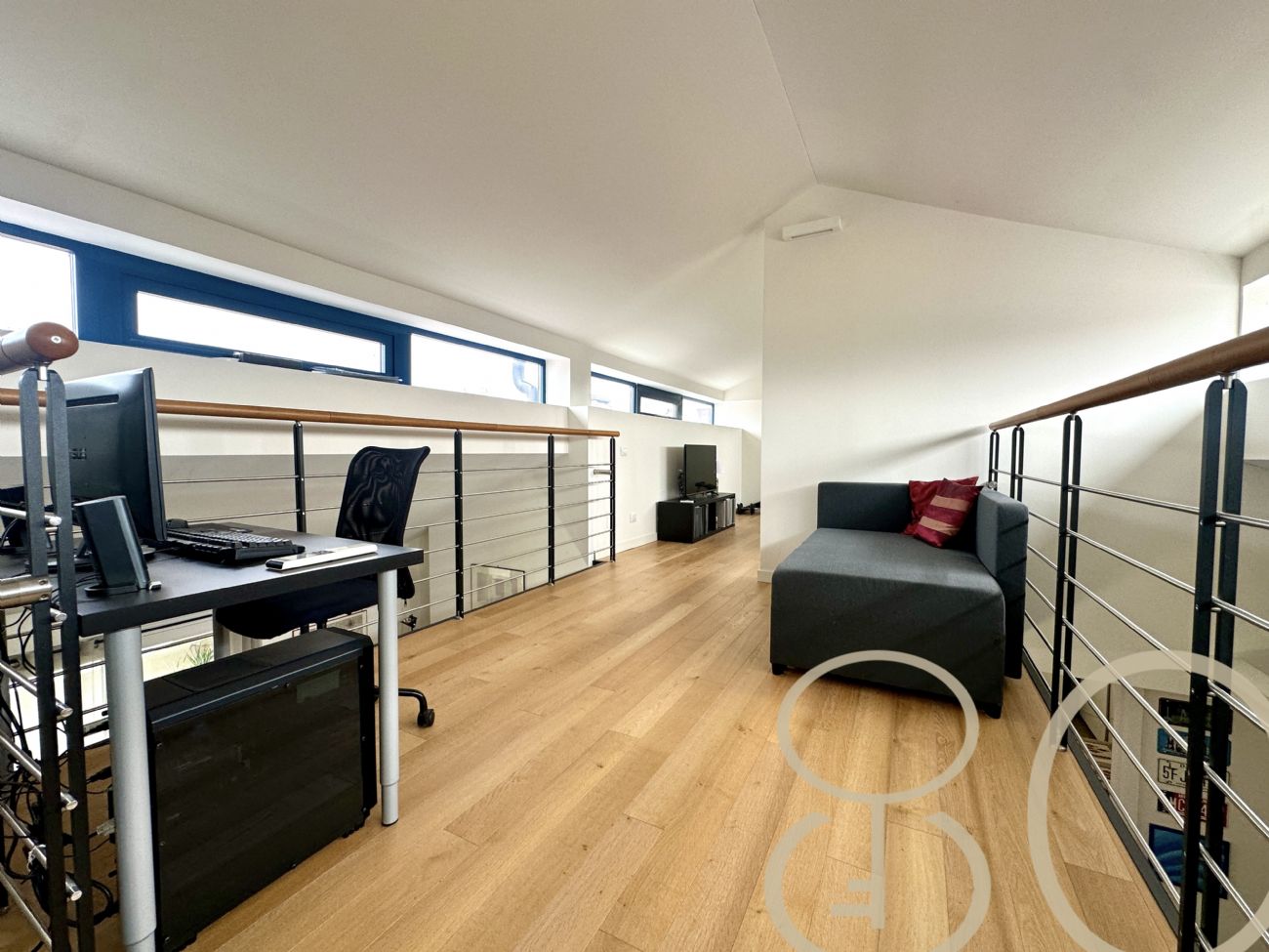 BILOCALE CON TERRAZZO