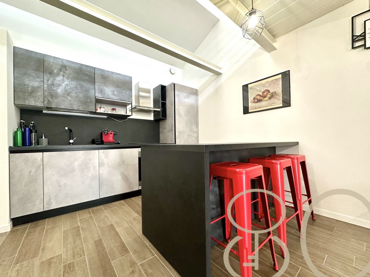 BILOCALE CON TERRAZZO