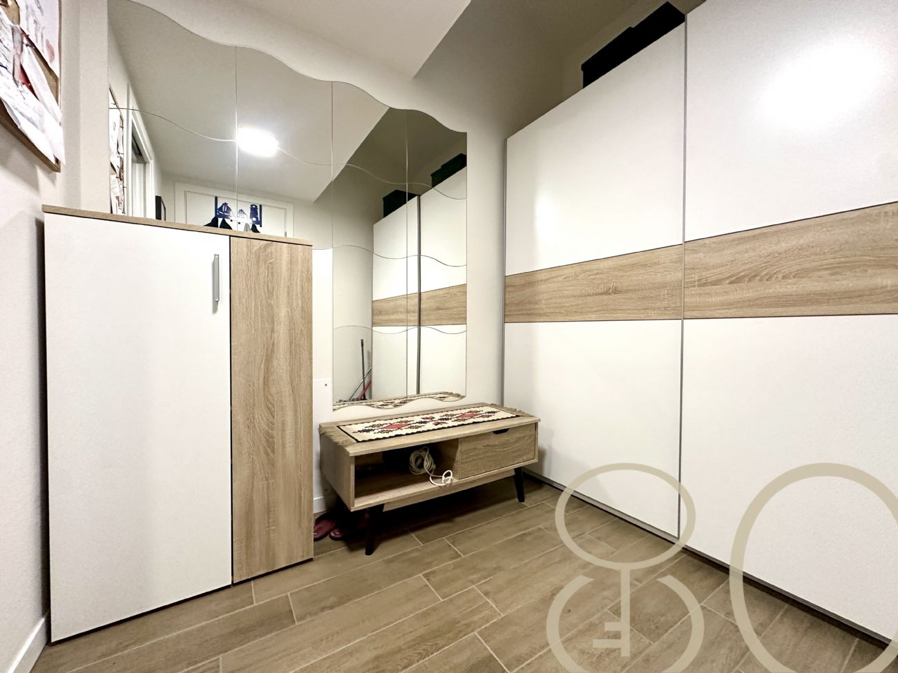 BILOCALE CON TERRAZZO