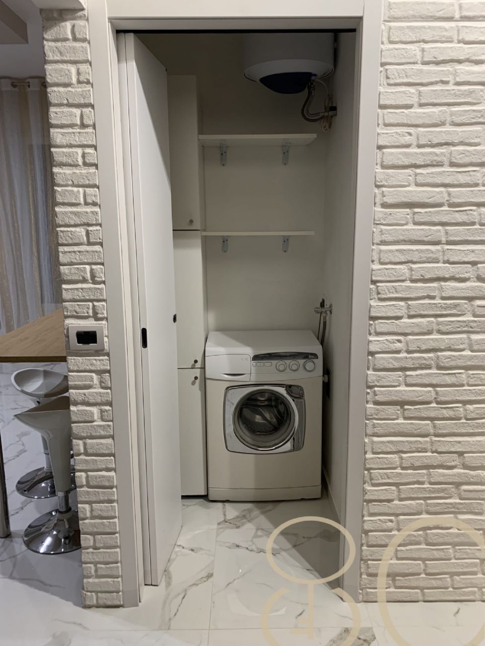 BILOCALE RISTRUTTURATO CON BALCONE