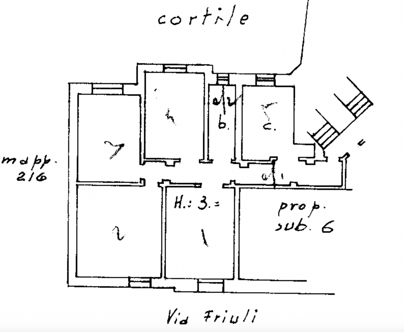 QUADRILOCALE CON BALCONI VIA FRIULI