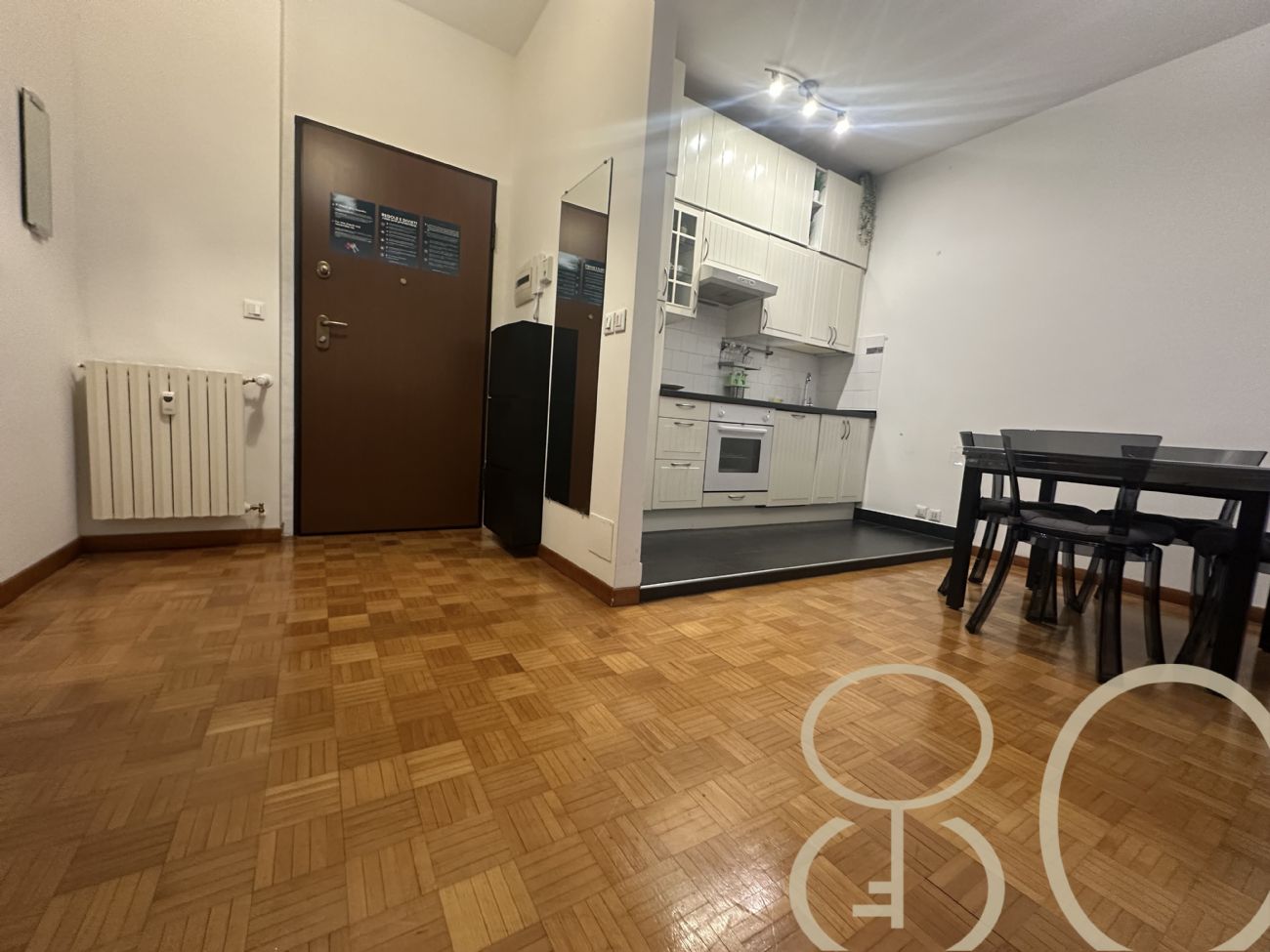 BILOCALE RISTRUTTURATO CON BALCONE