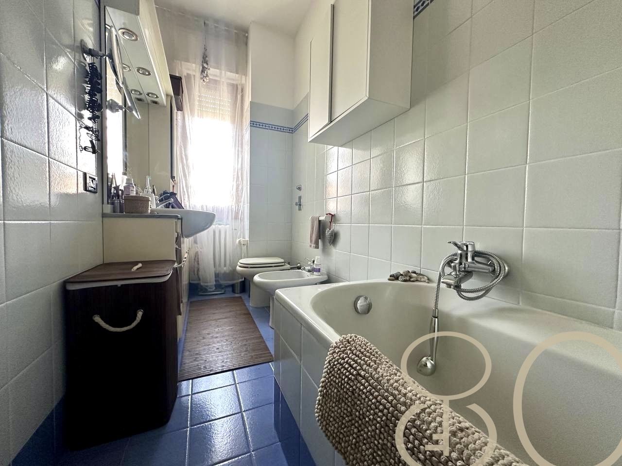 TRILOCALE CON PISCINA CONDOMINIALE
