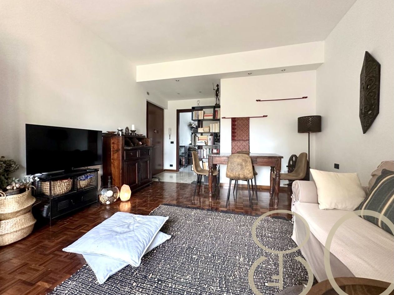 TRILOCALE CON PISCINA CONDOMINIALE