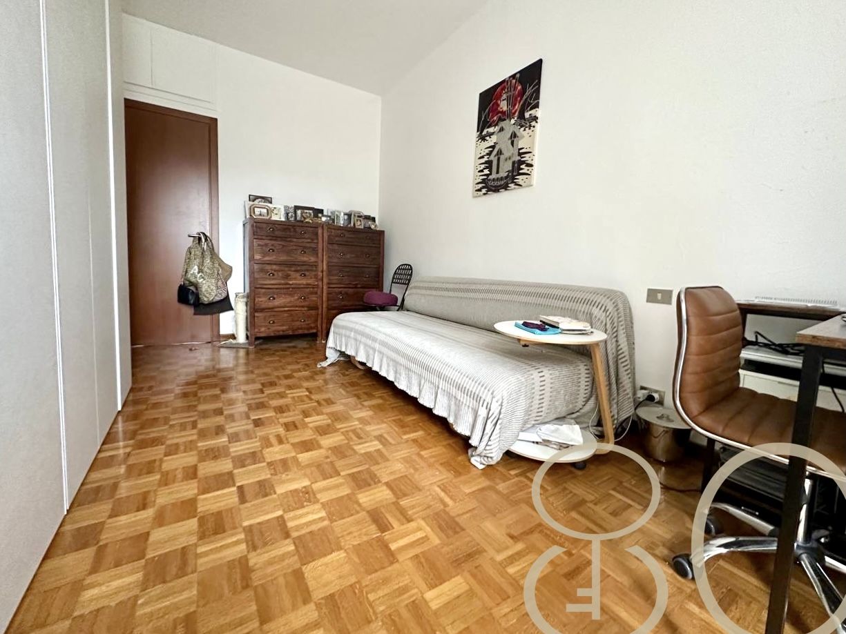 TRILOCALE CON PISCINA CONDOMINIALE