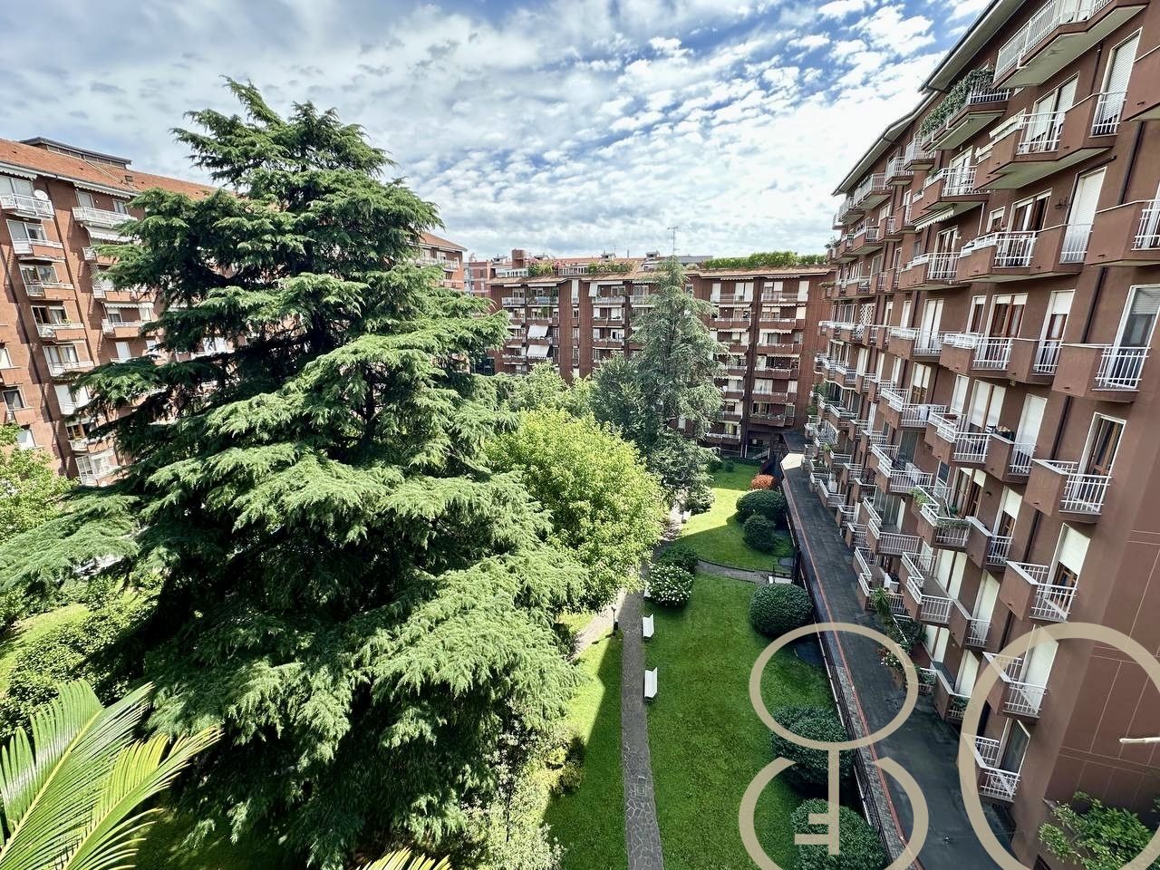 TRILOCALE CON PISCINA CONDOMINIALE
