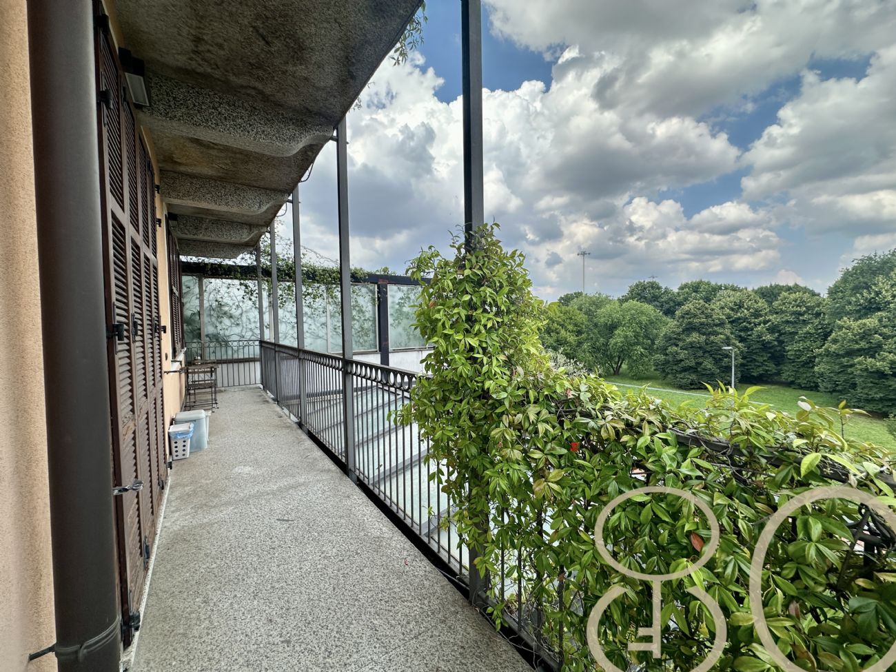 BILOCALE CON BALCONATA