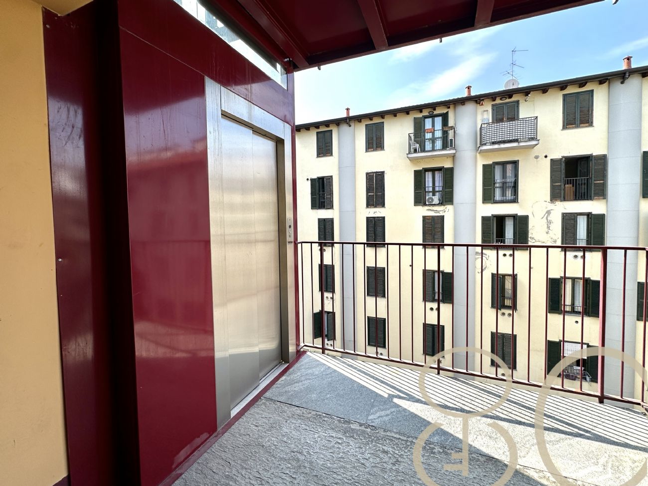 MONOLOCALE DARSENA