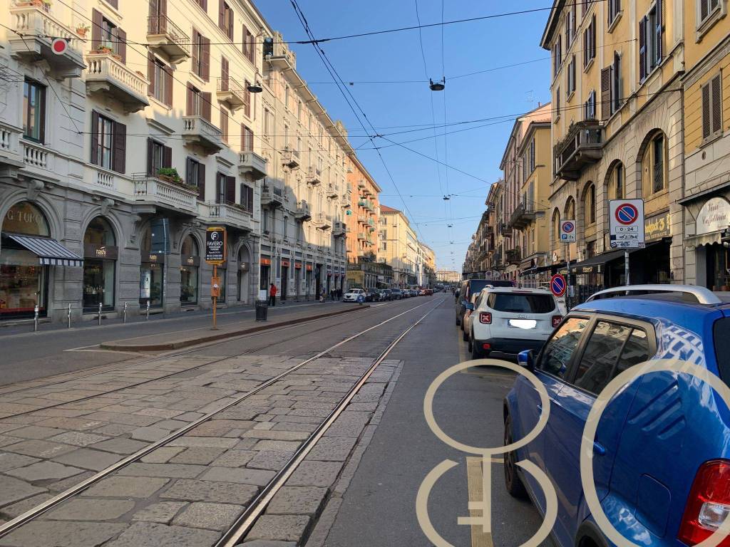 STANZA ARREDATA MM PORTA GENOVA